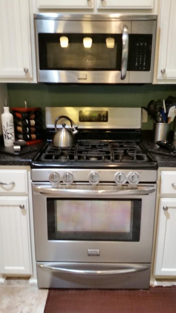 Building Photo - Charming Single Story Brick Home