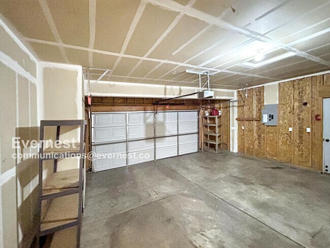 Building Photo - 7324 Edgebrook Dr