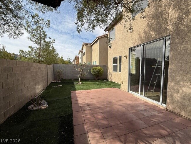 Building Photo - 6638 Wind Whisper St