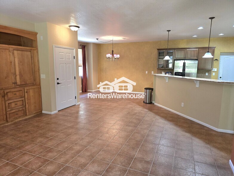 Building Photo - 3380 Cascina Cir