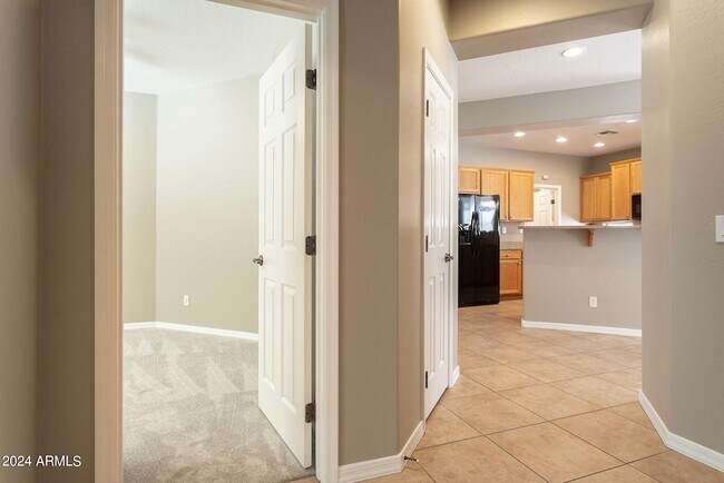 Building Photo - 30153 N 71st Dr