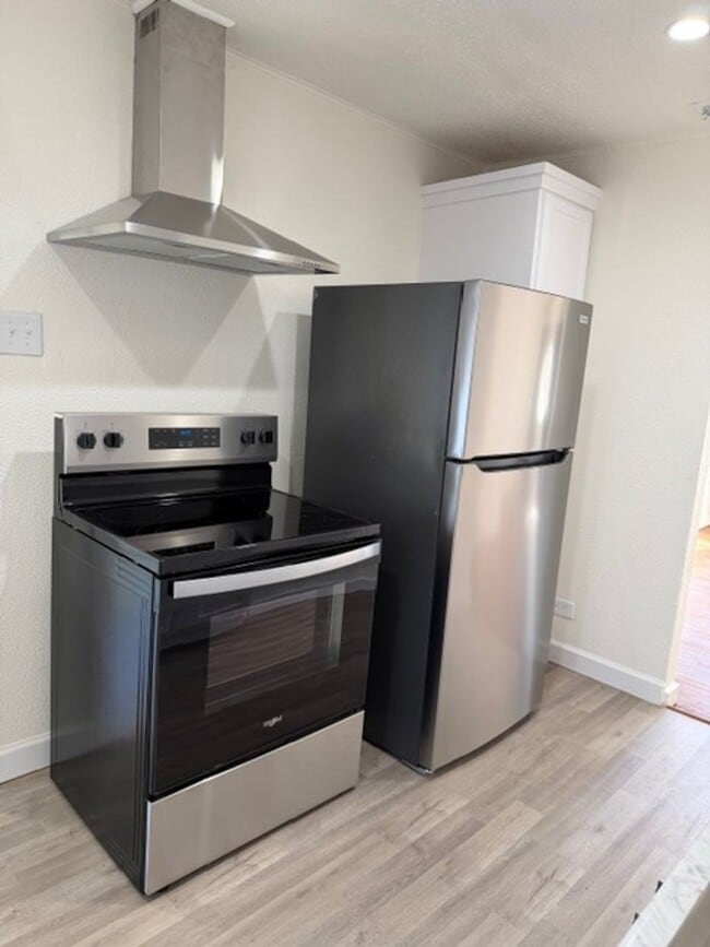 Building Photo - 1005 N 3rd St