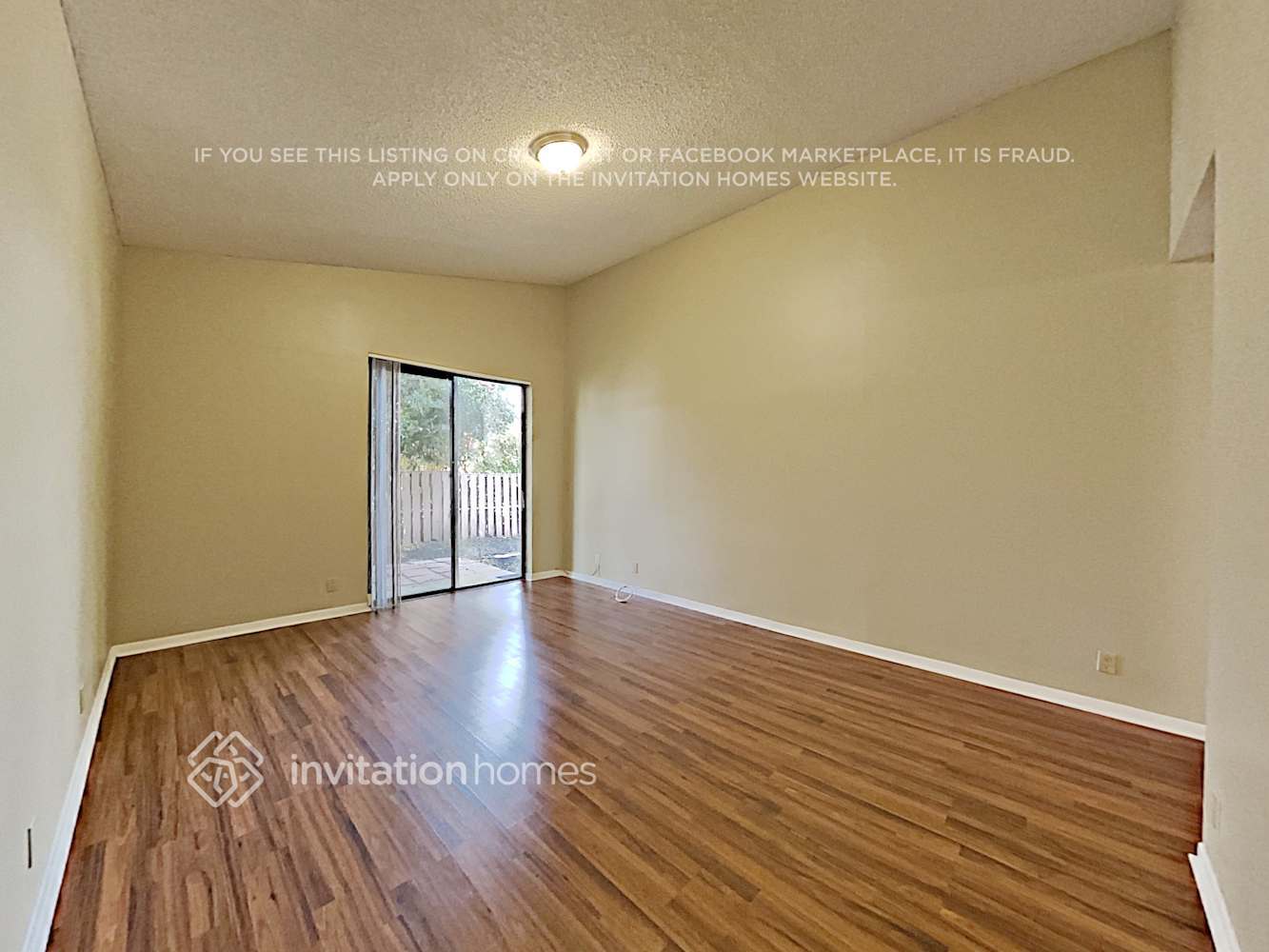 Building Photo - 10441 NW 12th Ct