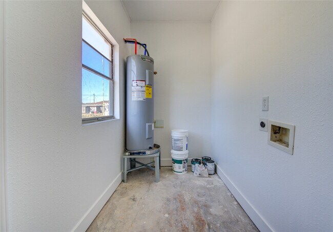 Building Photo - 3020 2nd Ave N