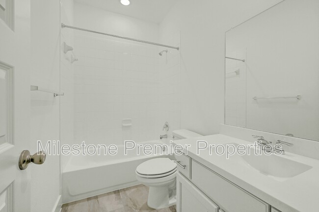 Building Photo - 3621 Brinkley Dr