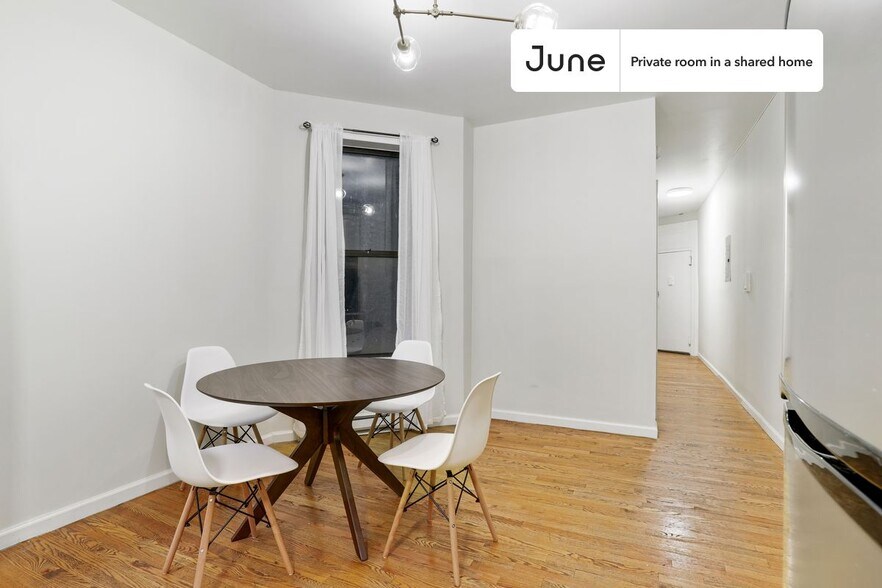 Building Photo - Room in Shared 3 bed/1 bath home
