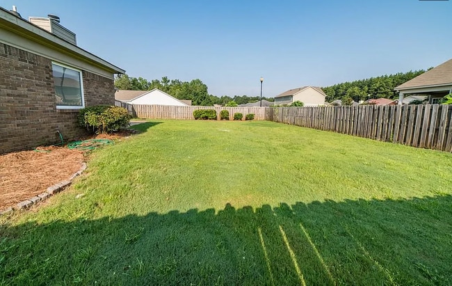 Building Photo - 8018 Silverado Dr