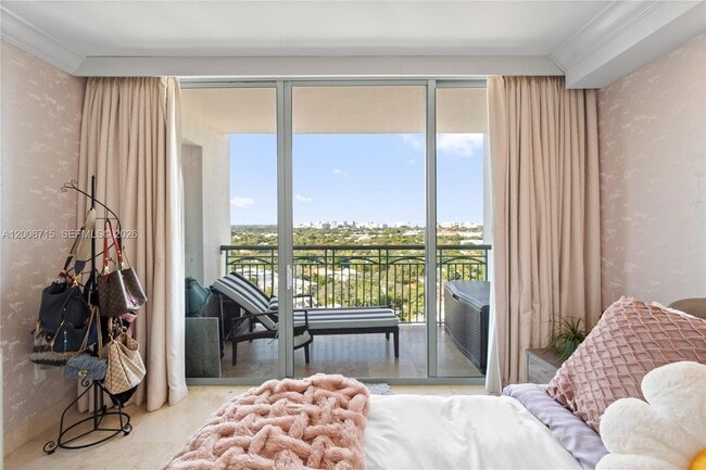 Building Photo - 3350 SW 27th Ave