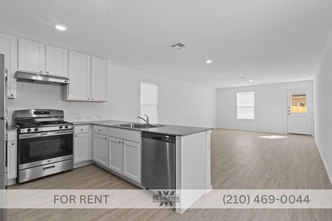 Building Photo - Newer 2023 home under $1,600 near Culebra, Government Canyon, SeaWorld, Northwest San Antonio, an...