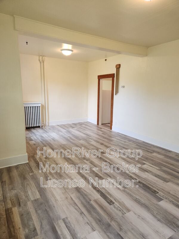 Building Photo - 334 W Alder St