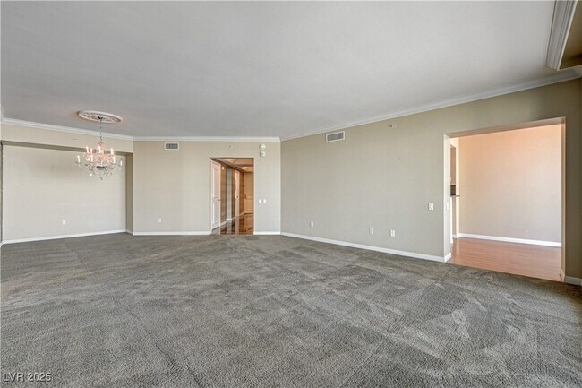 Building Photo - 2857 Paradise Rd