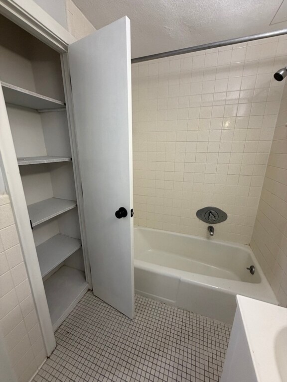 Building Photo - 85 Trapelo Rd