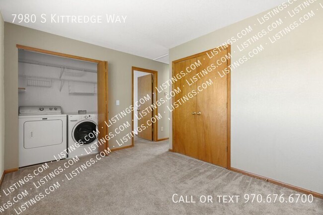 Building Photo - Spacious Townhome - Backs to Open Space!