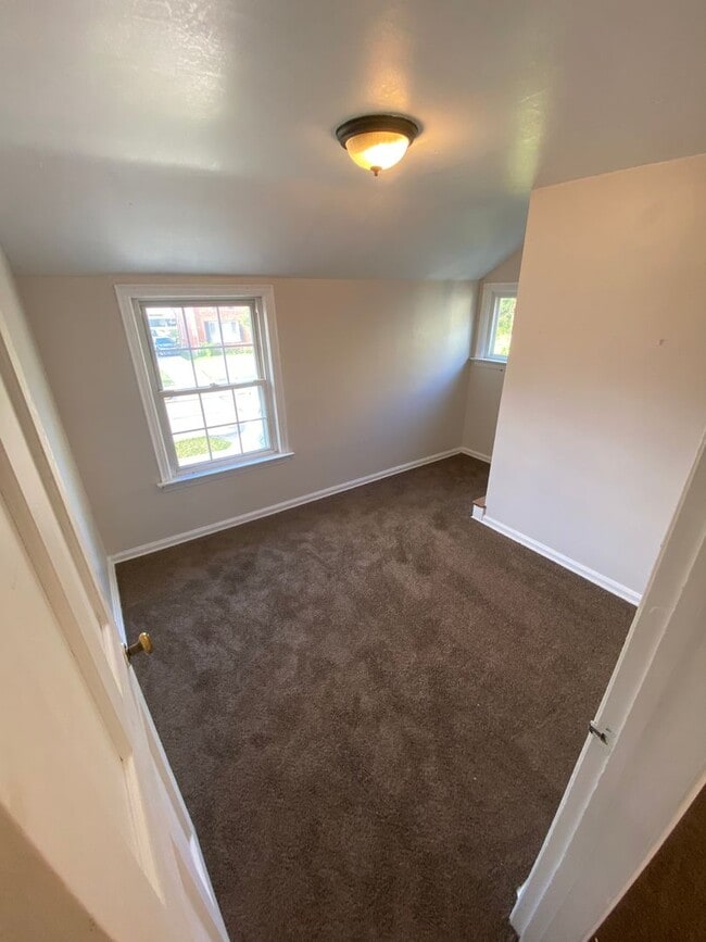 Building Photo - 22731 Arms Ave
