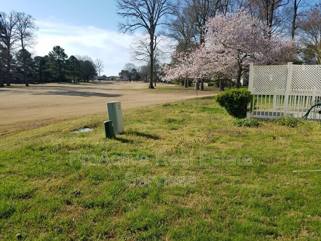 Building Photo - 5476 Club Head Rd