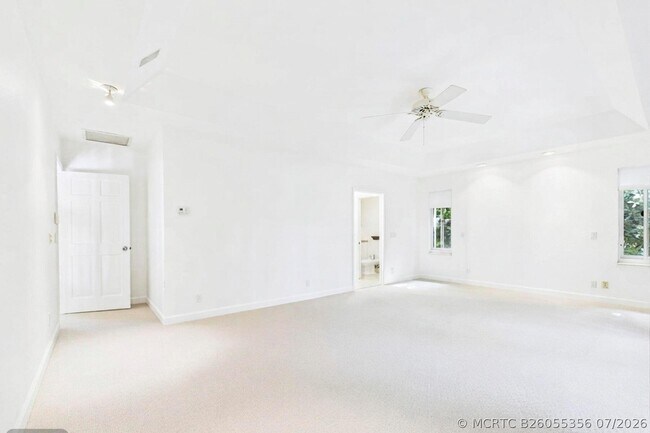 Building Photo - 107 Flagler Promenade S
