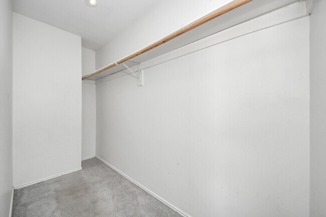 Building Photo - 10217 Teneha Dr