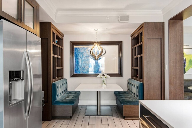 Building Photo - 4504 W Spruce St