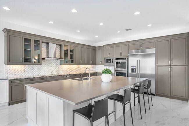 Building Photo - 19863 Meadowside Ln