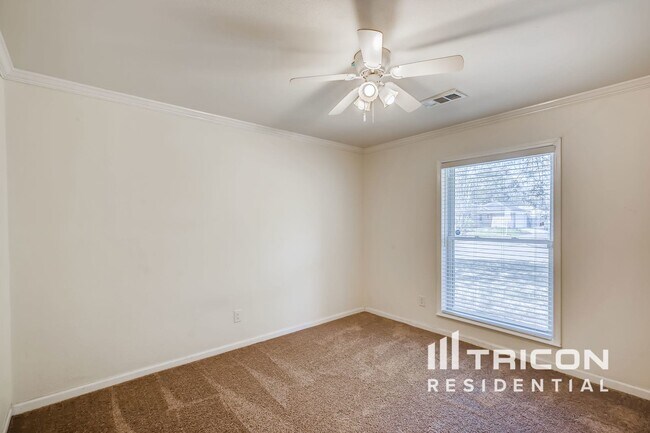 Building Photo - 8127 Twin Hills Dr