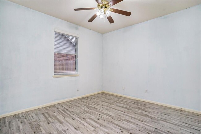 Building Photo - 1753 Silver Bend Dr