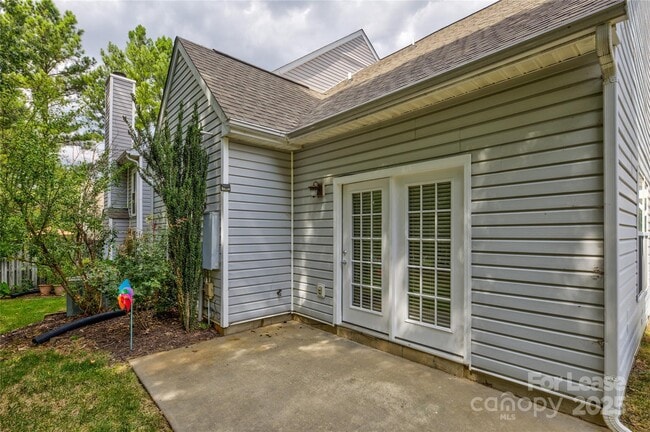 Building Photo - 9014 Roseton Ln