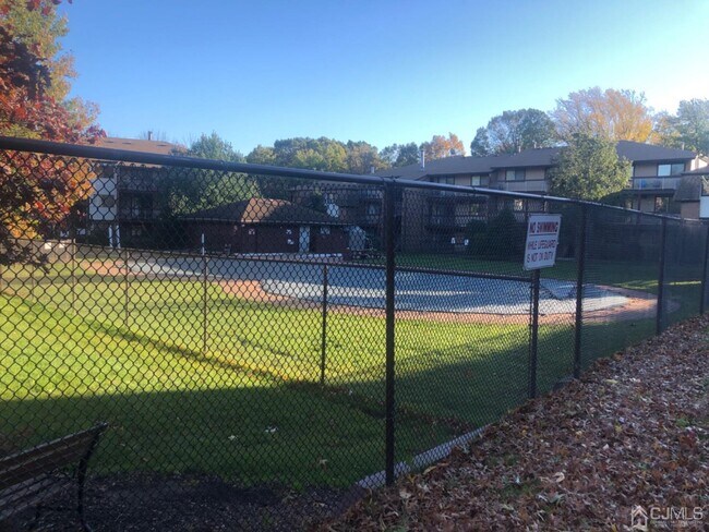 Building Photo - 1714 Edison Glen Terrace