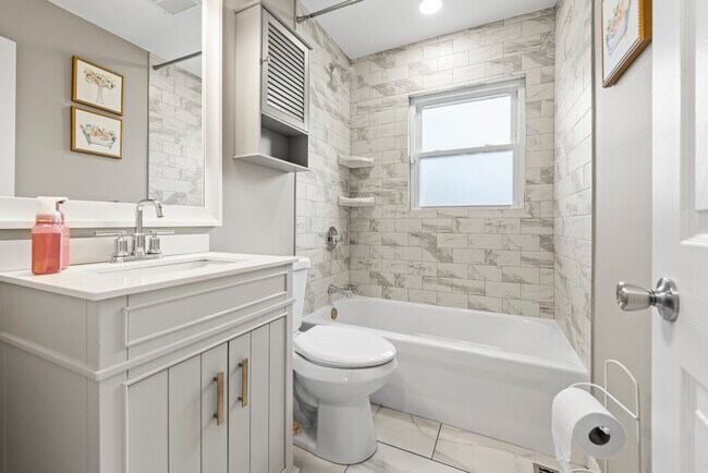 Building Photo - 25 McCabe Dr