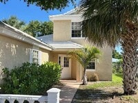Building Photo - 834 Wateroak Dr NE