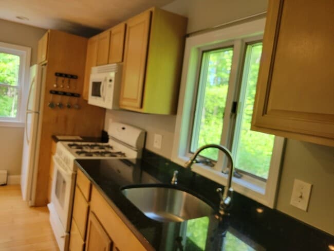 Building Photo - 37 Golden Hills Rd