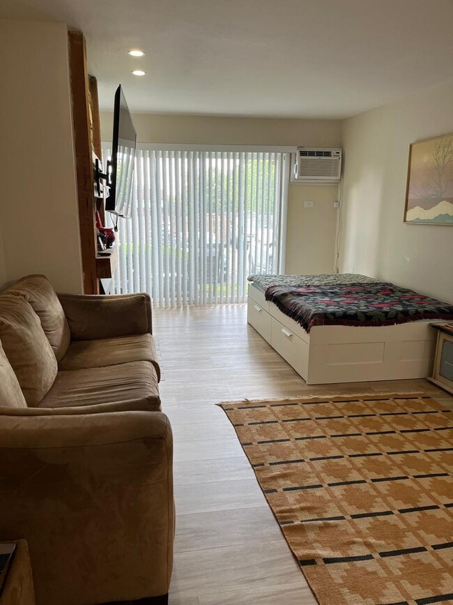 Building Photo - Fully furnished and ready to move in - Heat, Water and Internet are included - Newly renovated in...