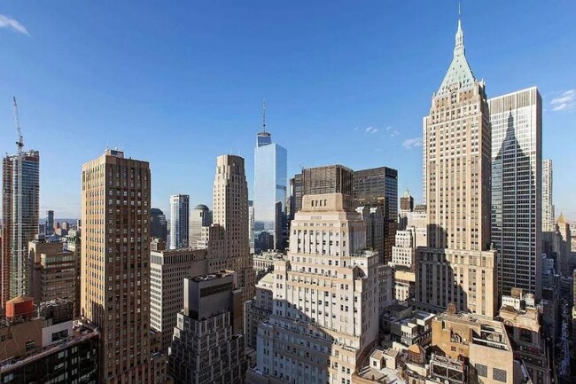 Building Photo - 1 bedroom in New York NY 10005