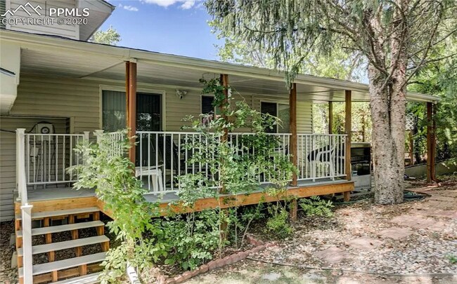 Building Photo - 5365 Silver Spur Ave