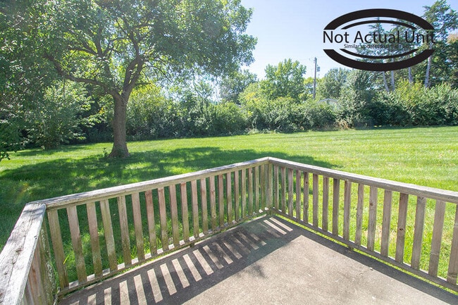 Building Photo - 1910 Mirtle Grove Ct