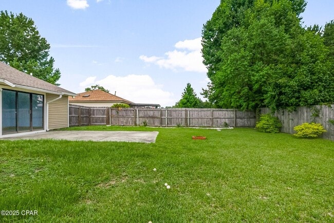Building Photo - 7750 Betty Louise Dr