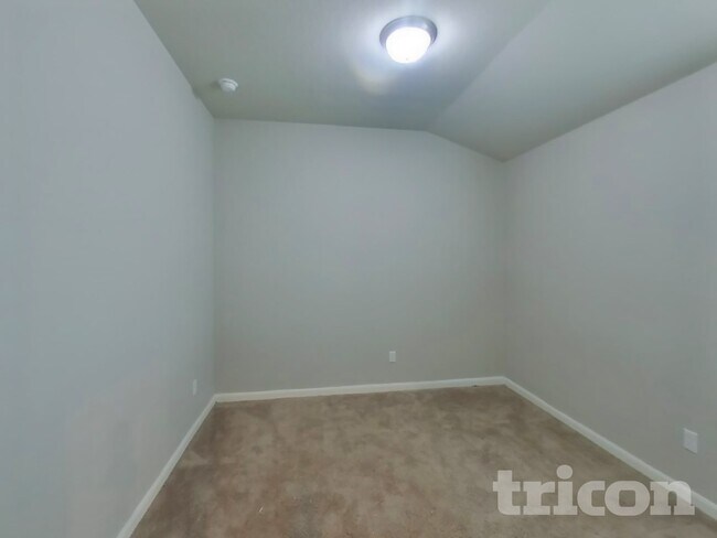 Building Photo - 5807 Noah Pl