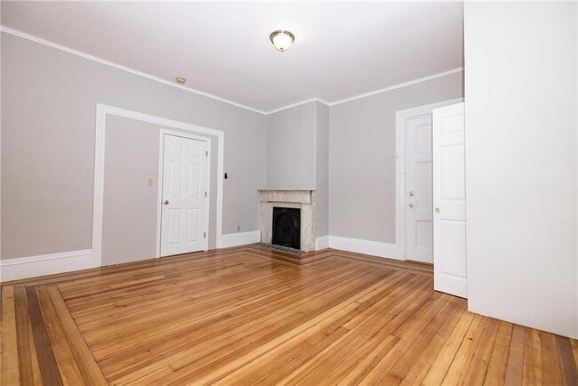 Building Photo - 218 1/2-193 Power St