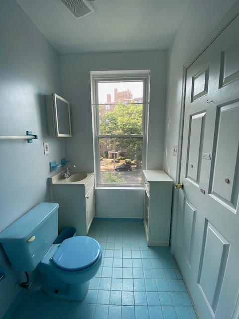 3rd floor: breathe... - 1618 8th St NW