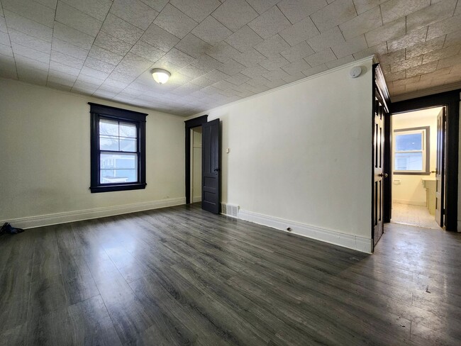 Building Photo - 434-438 Emerson Street