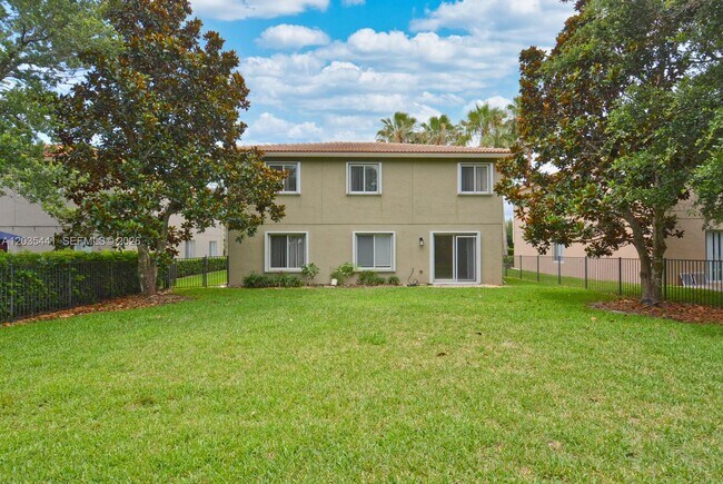 Building Photo - 4648 56th Ln