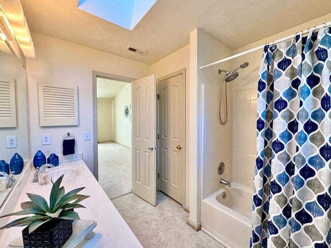 Building Photo - A Fantastic 3-Bedroom Home in Ocean Lakes North! Available 04-20-26! 2-Car Attached Garage, Large...