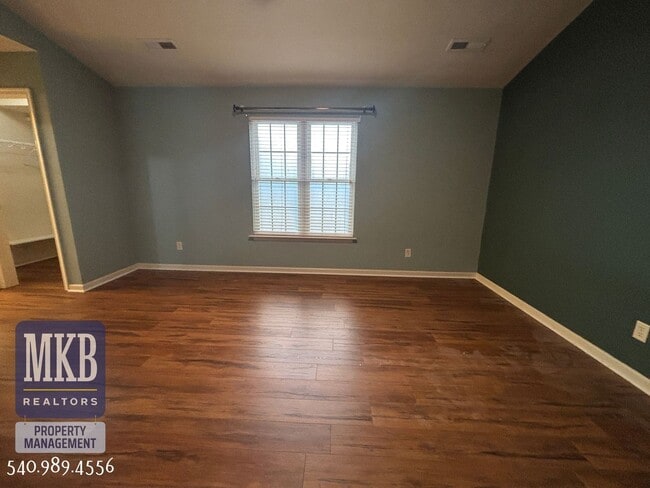 Building Photo - 6423 Westshire Ct