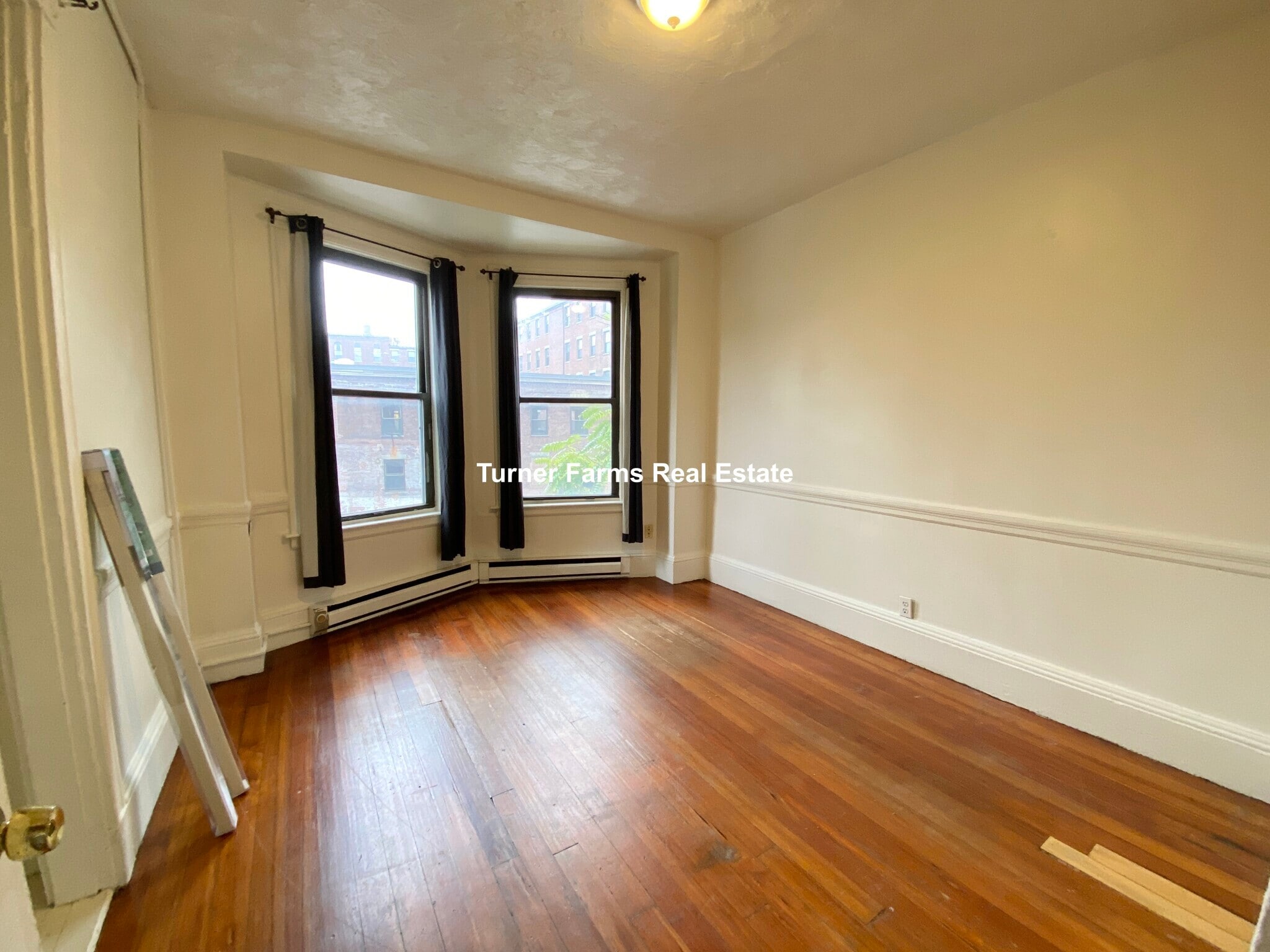 Building Photo - 614 Columbus Ave