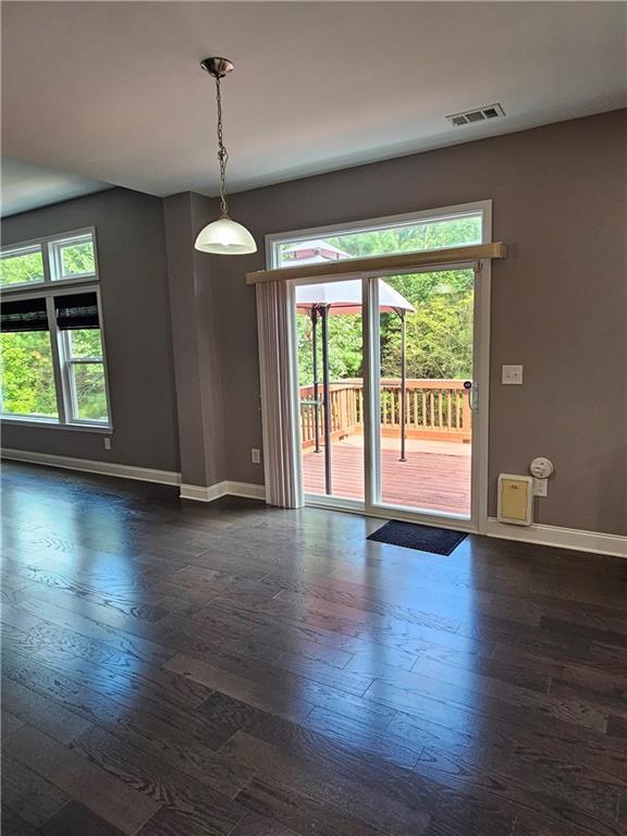 Building Photo - 3750 Thackary Dr