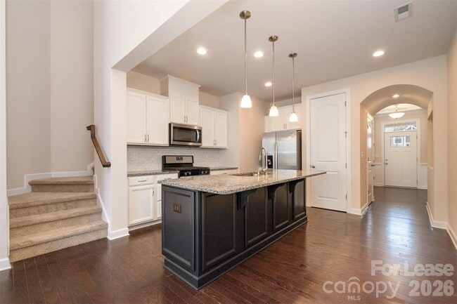 Building Photo - 9320 Glenburn Ln