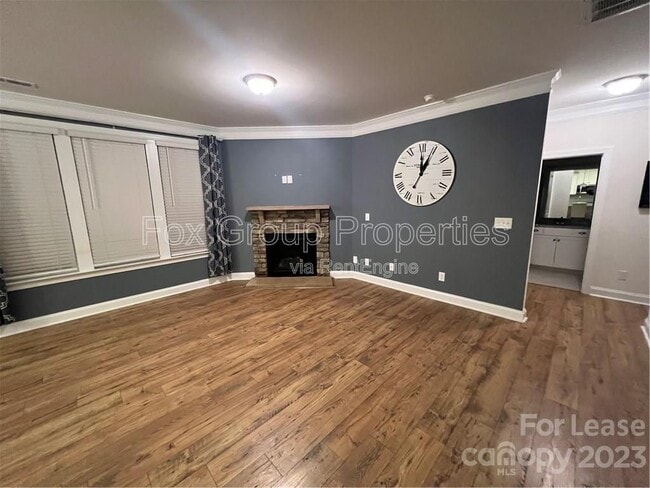 Building Photo - 345 Preston Rd