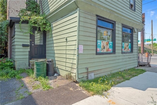 Building Photo - 600 Burnet Ave
