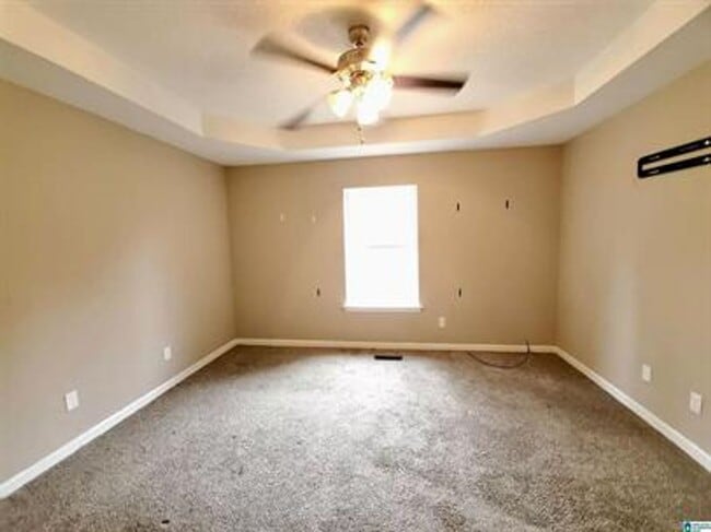 Building Photo - Cozy 3BR/2BA Home with Open Living Space