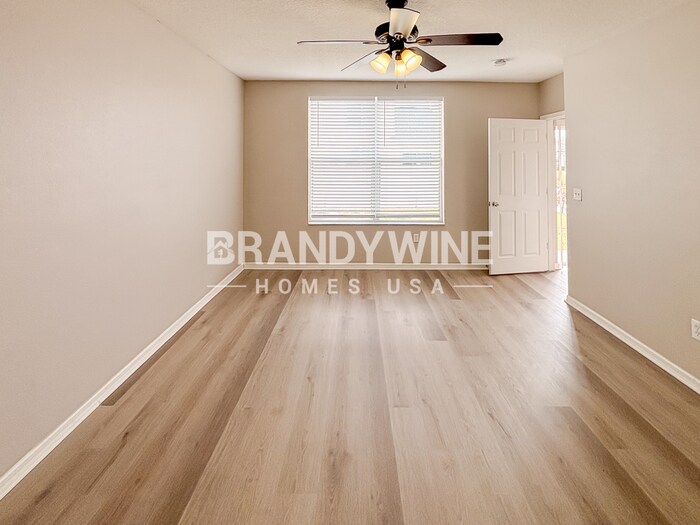 Building Photo - 9701 Carlsdale Dr