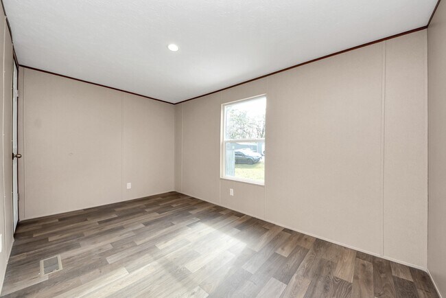 Building Photo - 13718 Brigadier Dr